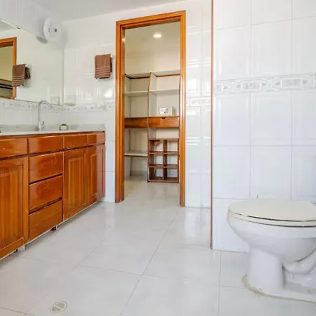 Habitación en casa particular Cerca Al Mar Y Airport Cartagena