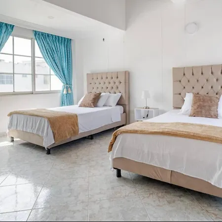 Cerca Al Mar Y Airport Habitación en casa particular Cartagena